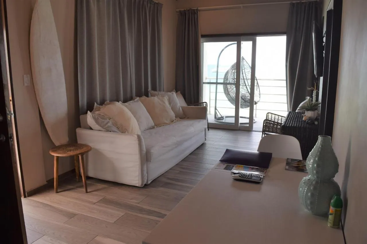 Tradewinds Apartments Simpson Bay