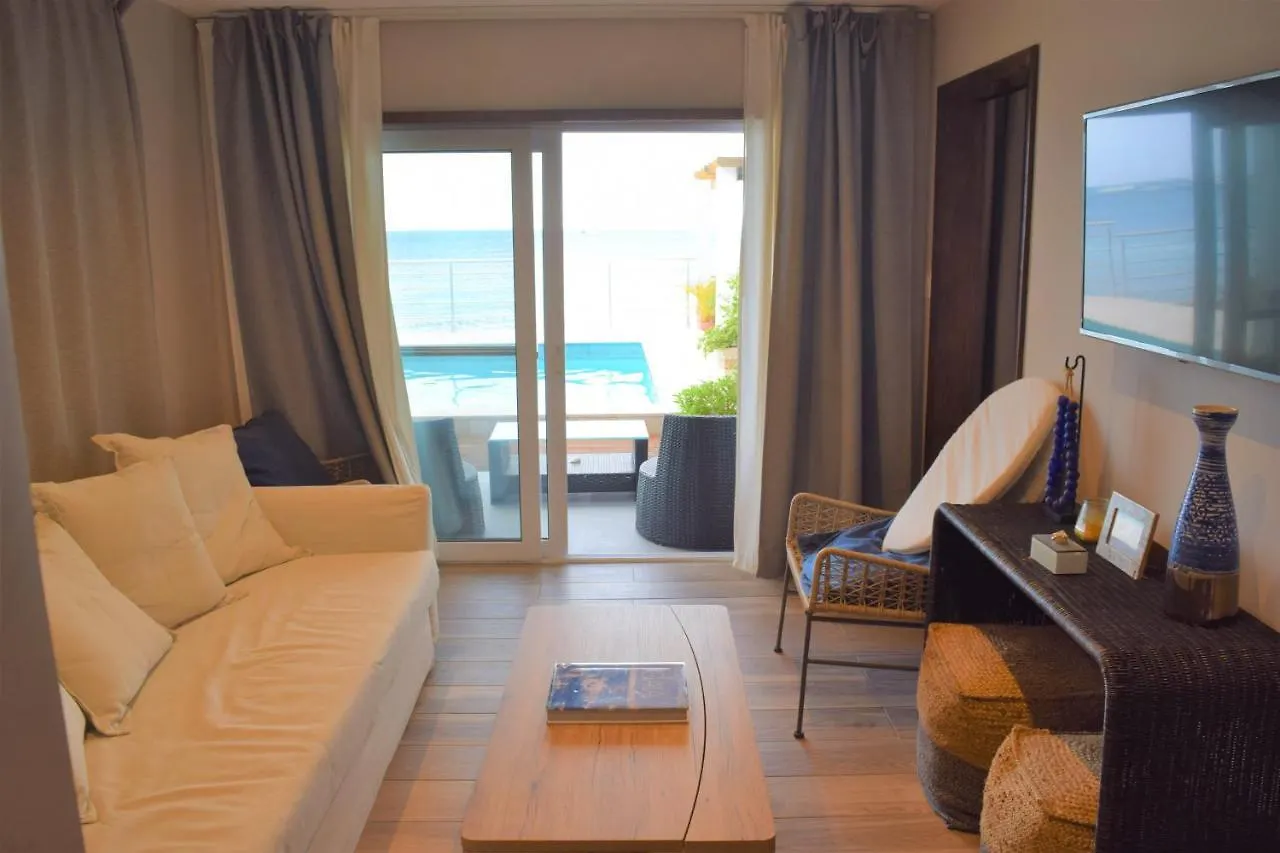 Tradewinds Apartments Simpson Bay