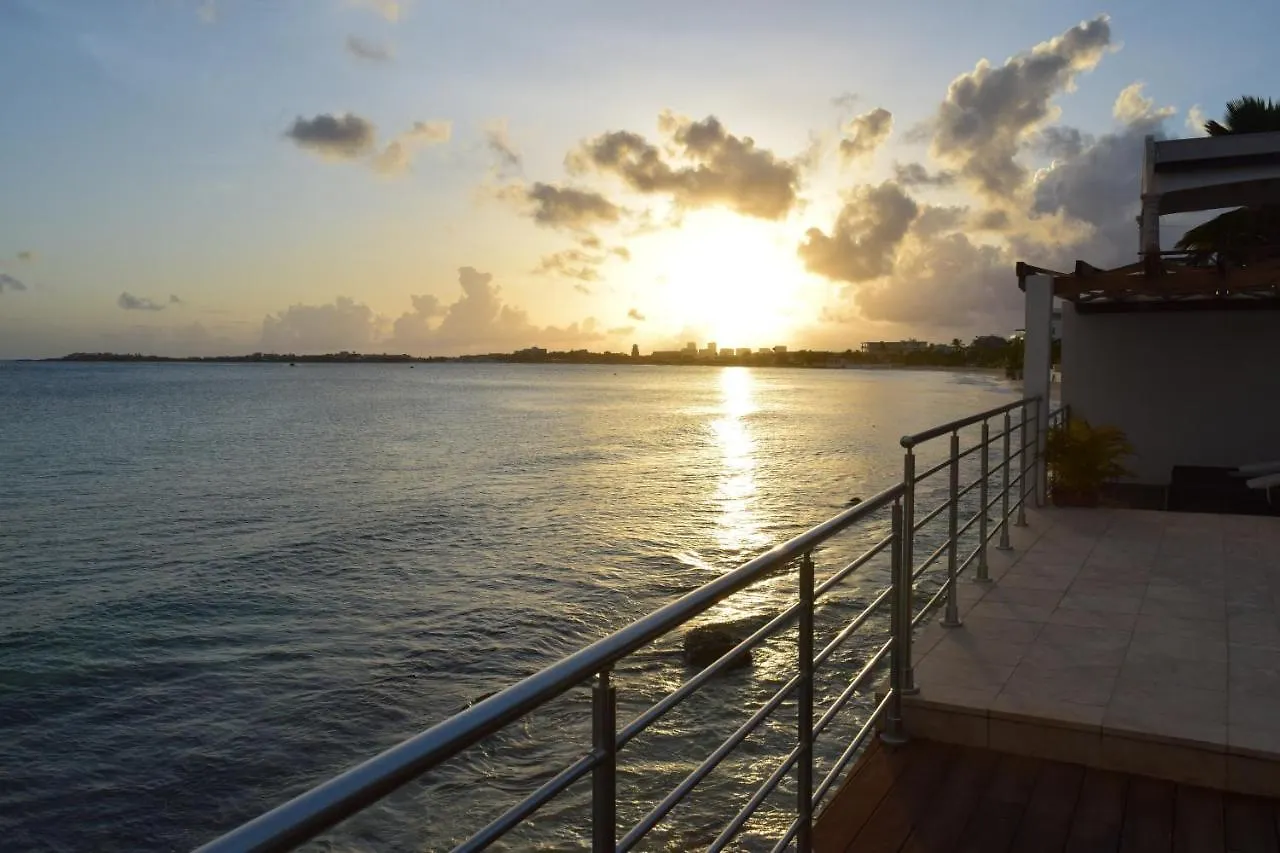 Tradewinds Apartments Simpson Bay